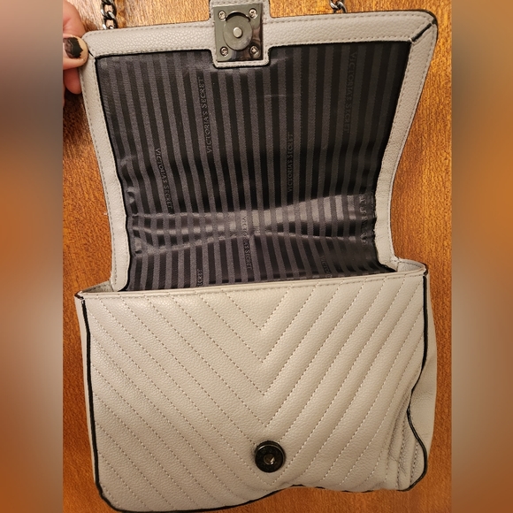 Victoria's Secret The Victoria - Picture 5 of 5